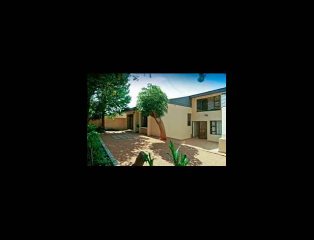 3 BEDROOM TOWNHOUSE FOR SALE IN BRUMA